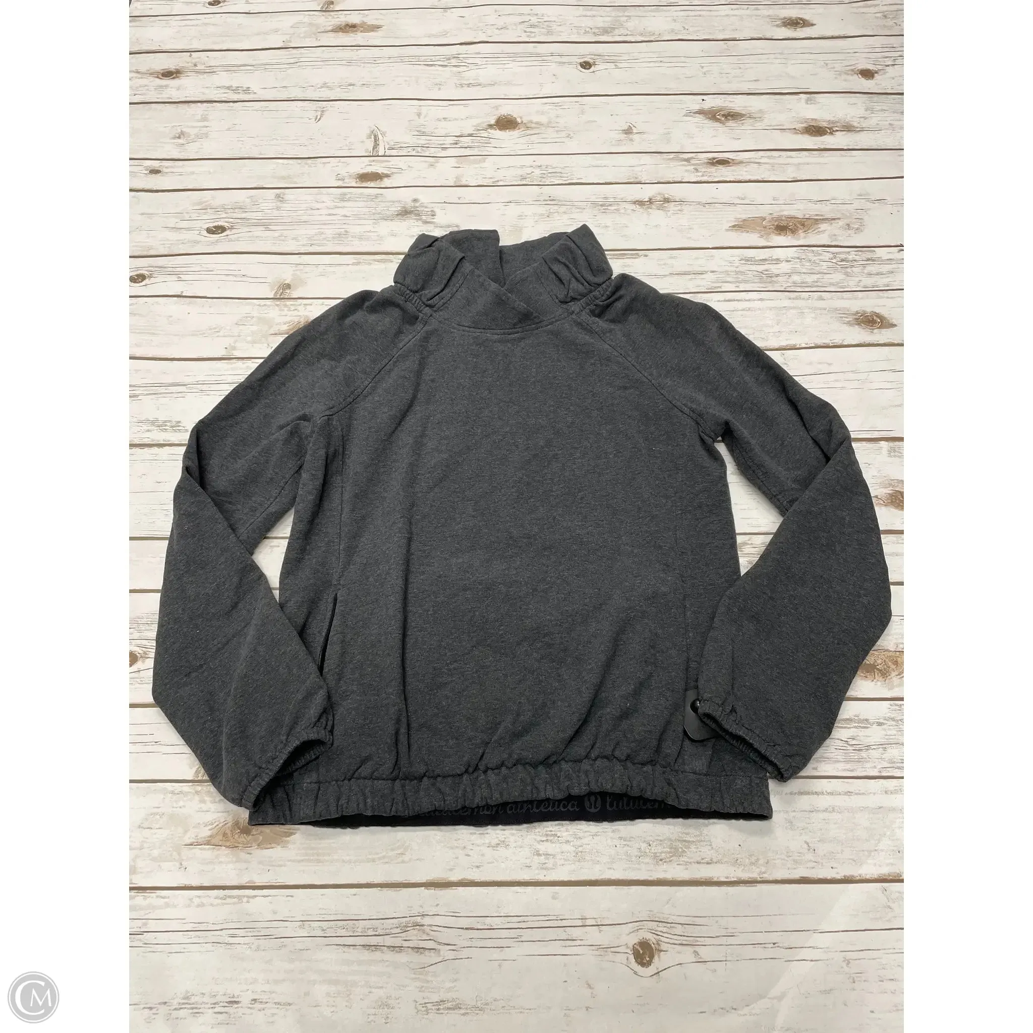 Athletic Top Long Sleeve Collar By Lululemon In Grey, Size: 8