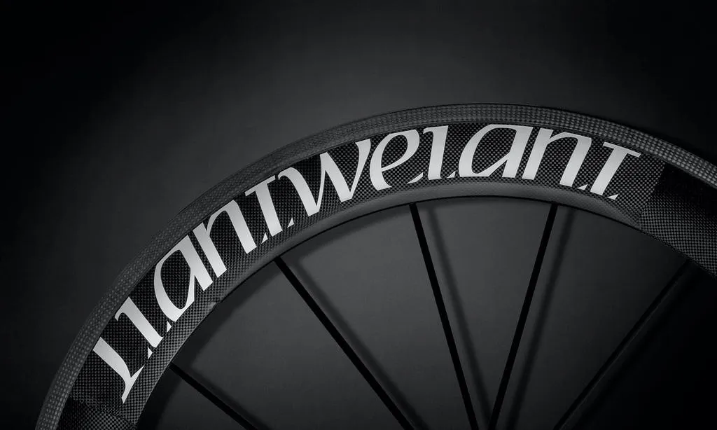 Lightweight FERNWEG C 63 Clincher Rim Brake Wheelset